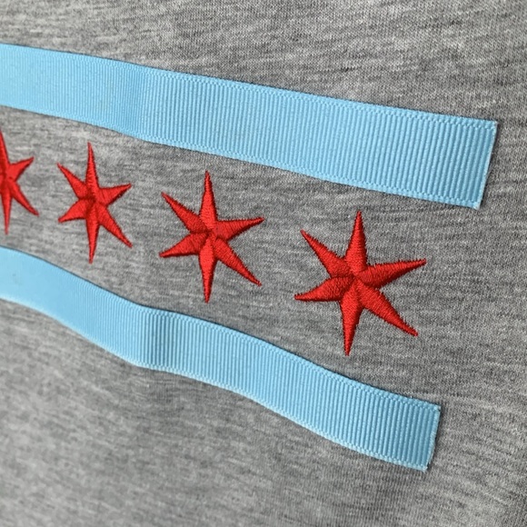 Kids gender neutral sz S Chicago Flag baseball shirt Never Worn - Picture 3 of 3